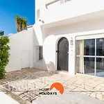 #038 Spacious With Private Porch, 600 Mts Beach