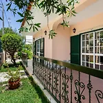 Altido Superb House With Garden And Patio