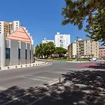 Joivy Sunny Apartment In Marvila