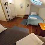 Supertubos Beach Hostel