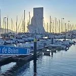 Veleiro Em Belem