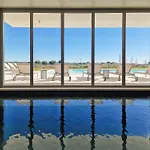 Bayline Condominium - Heated Indoor Swimming Pool - Spa - By Bedzy