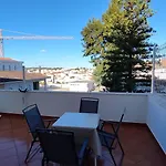 Quarto Com Varanda No Centro Em Tavira