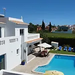 Dad'S Villa