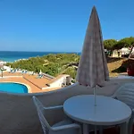 Apartamentos Salema Praia Club