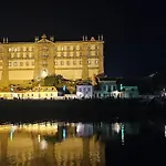 Glasshouse - Near River - Near Oporto - Near Ocean