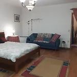Noctua Villam Guesthouse