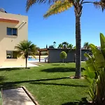 Stunning Villa With Heated Pool, Garden, Bbq