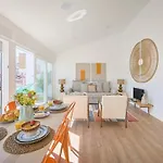 Beachside Deluxe Terrace Apts, By Timecooler