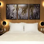 Santa Justa Bedroom Shared Wc