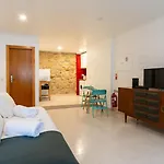 Studio For 2 Just 250M From Largo Intendente