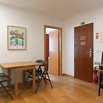Apt With Private Terrace 250M To Largo Intendente