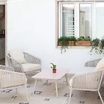 Lovely Apartment In The City Central With Terrace