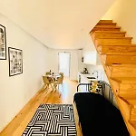The Sarmento House - No 2D - Historical Two-Bedroom Apartment