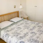 Chambre Avec Salle De Bain Privee Et Balcon Vegetal A Lisbonne Amoreiras