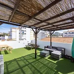 The 17 Party Hostel