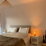 1-Bedroom Sea View Apartment With Private Balcony Costa Da Caparica, Just 5 Minutes From The Beach