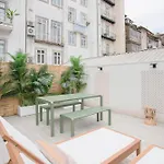 Liiiving In Porto - Soho Urban Retreat