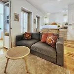 Elegant Studio & Private Garden In Historical Centre