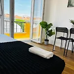 Luxury Top Rooms Lisbon Central Location
