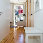 Liiiving In Porto | Blue Flower Apartment