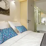 4J'S Apartment