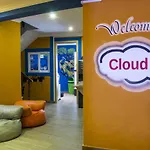 Cloud 9 Hostel