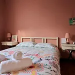 Oriana'S House