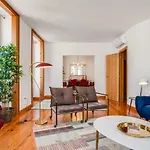 Baixa Most Beautiful And Luminous 3 Bdr Flat