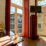 Flores Lofts