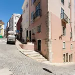 Feels Like Home Alfama Romantic Flat