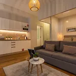 Upscale & Trendy Flat In The Center