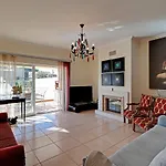 Vilamoura Tennis Villa