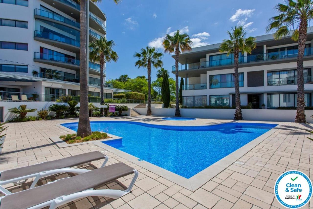 Appartement Cavalo Preto With Garden & Pool
