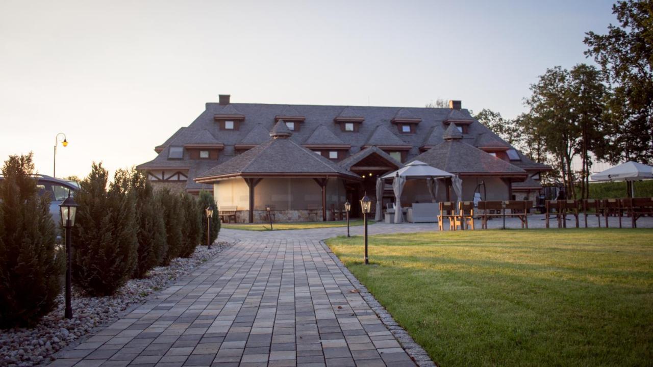 & **** Kasztel 4* Uniejow