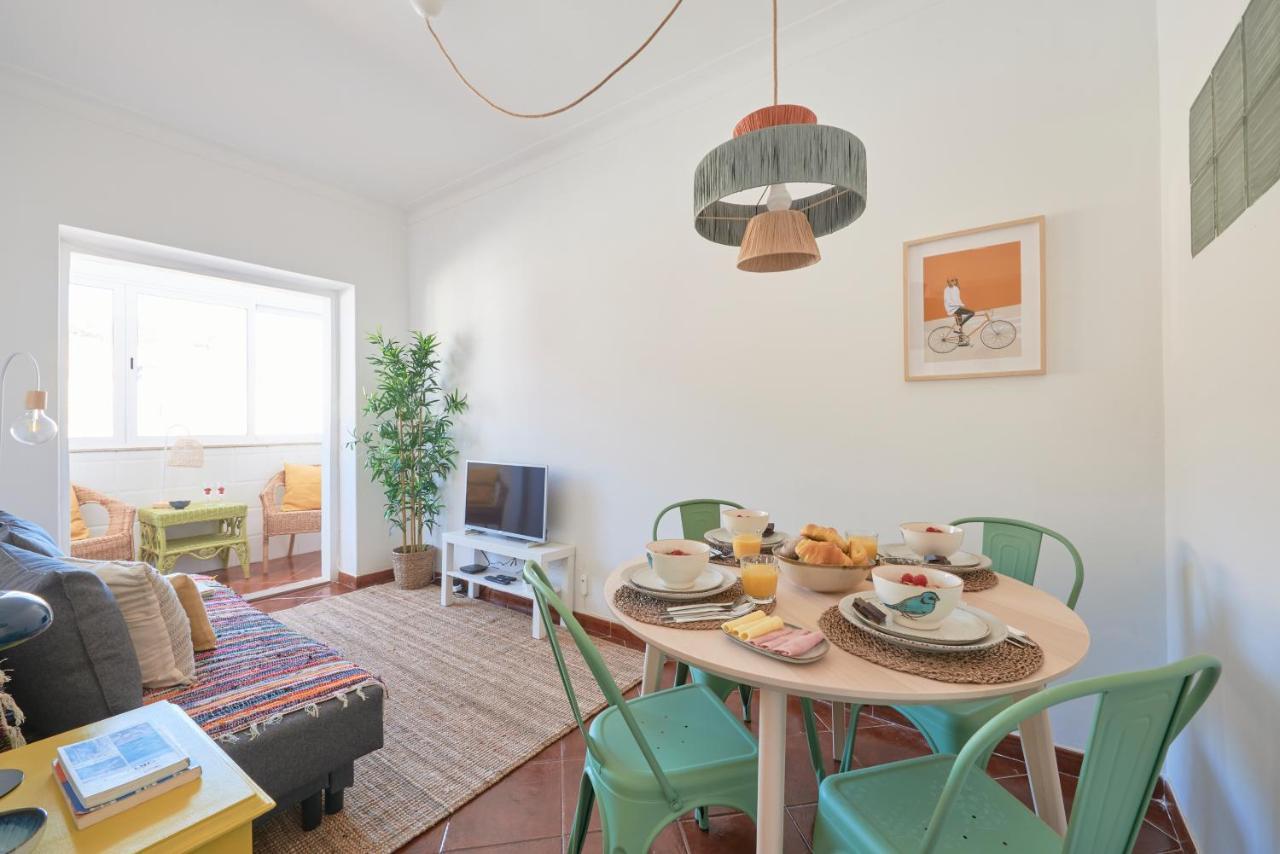 & Sunny 2br Near Beach, By Timecooler Apartment