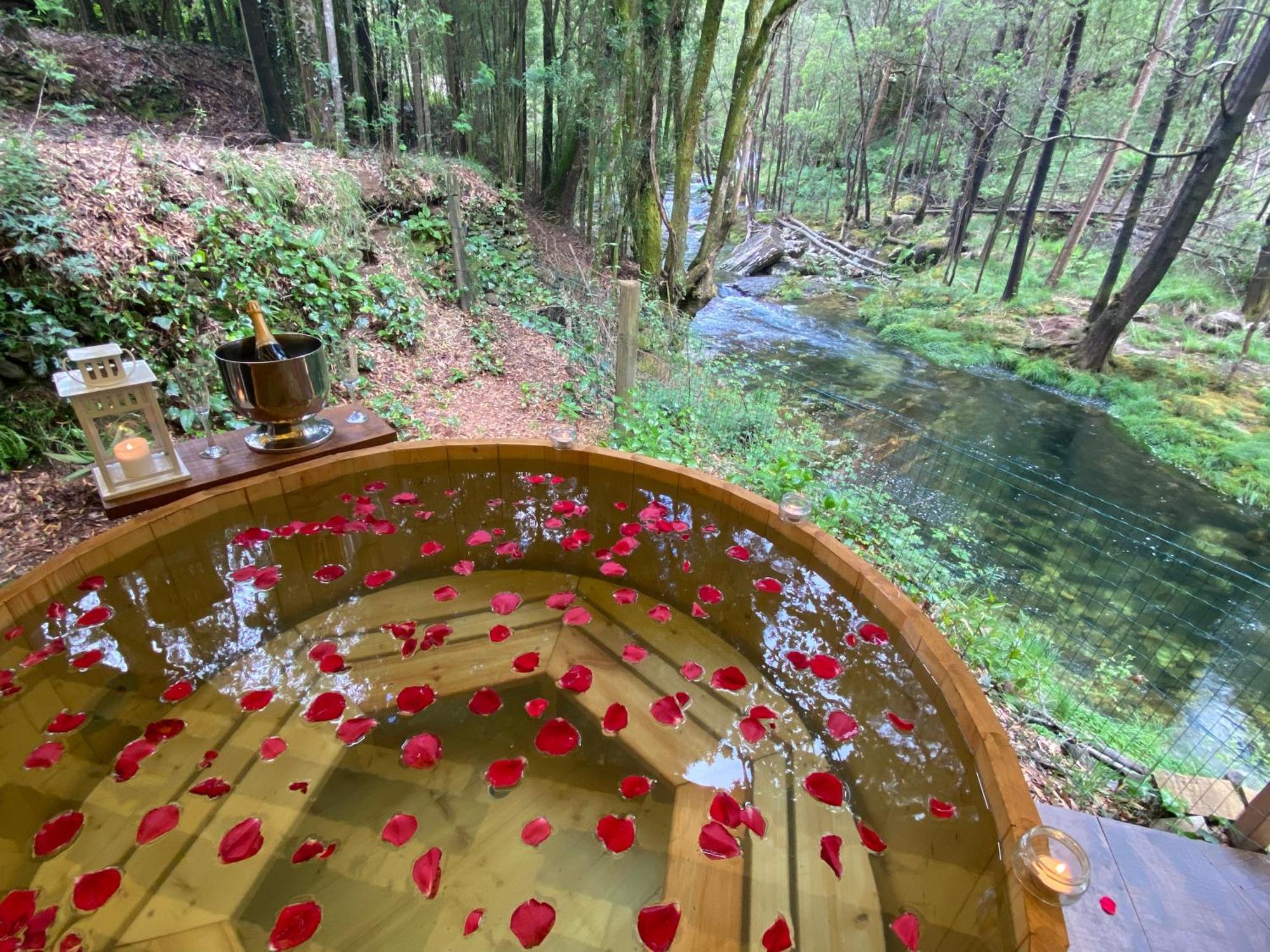 Wild Glamping Portugal - Relax By Serra De Arga Waterfalls In With Hot Tub Luxury tent