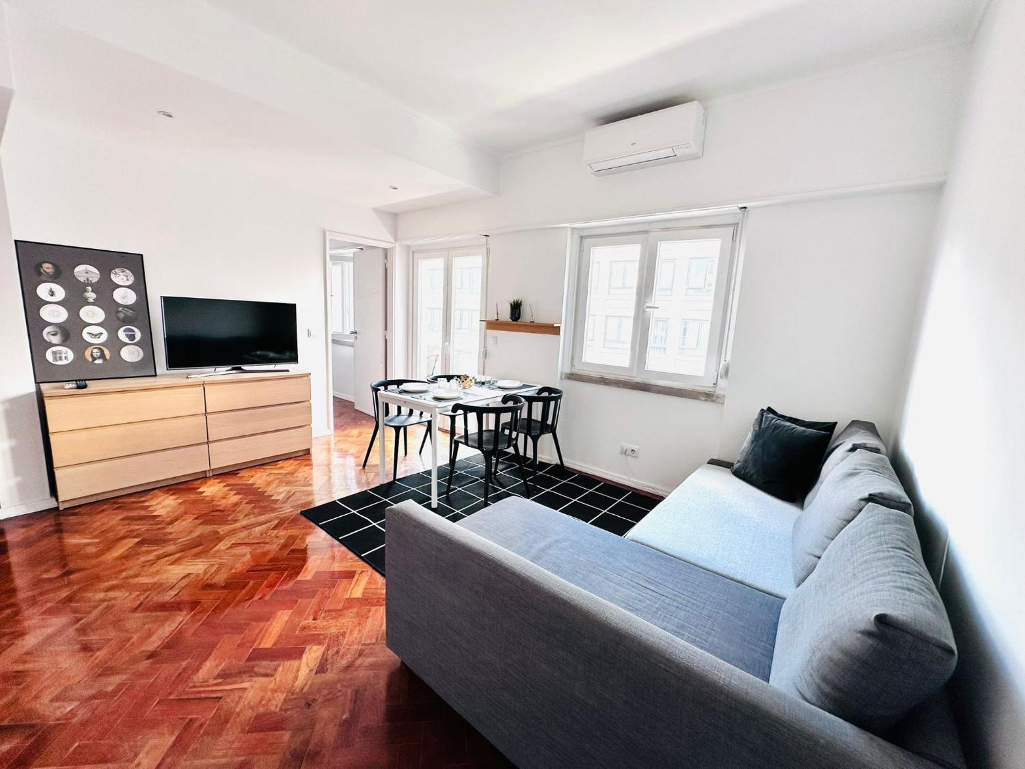 The Redondo House - No 4e2 - Comfortable One-bedroom Apartment