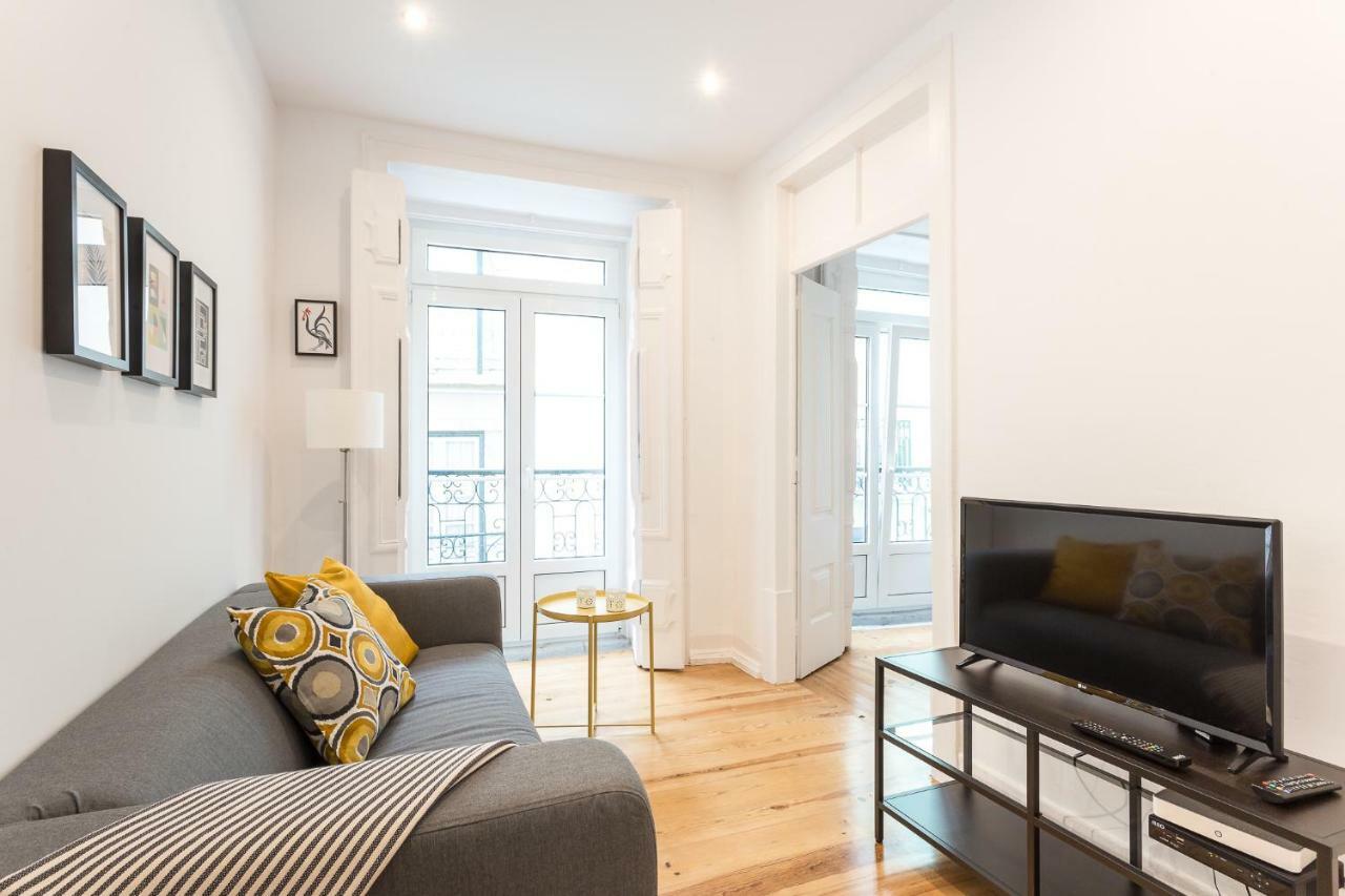 Three Bedroom In Historical Centre -bairro Alto Lisbona