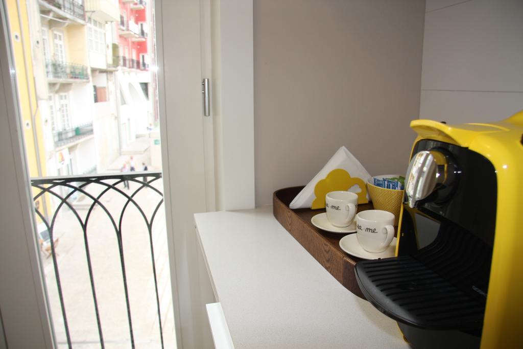 Toctoc Yellow Apartment